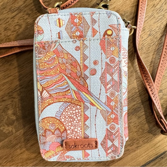 Sakroots crossbody wallet - Picture 3 of 10